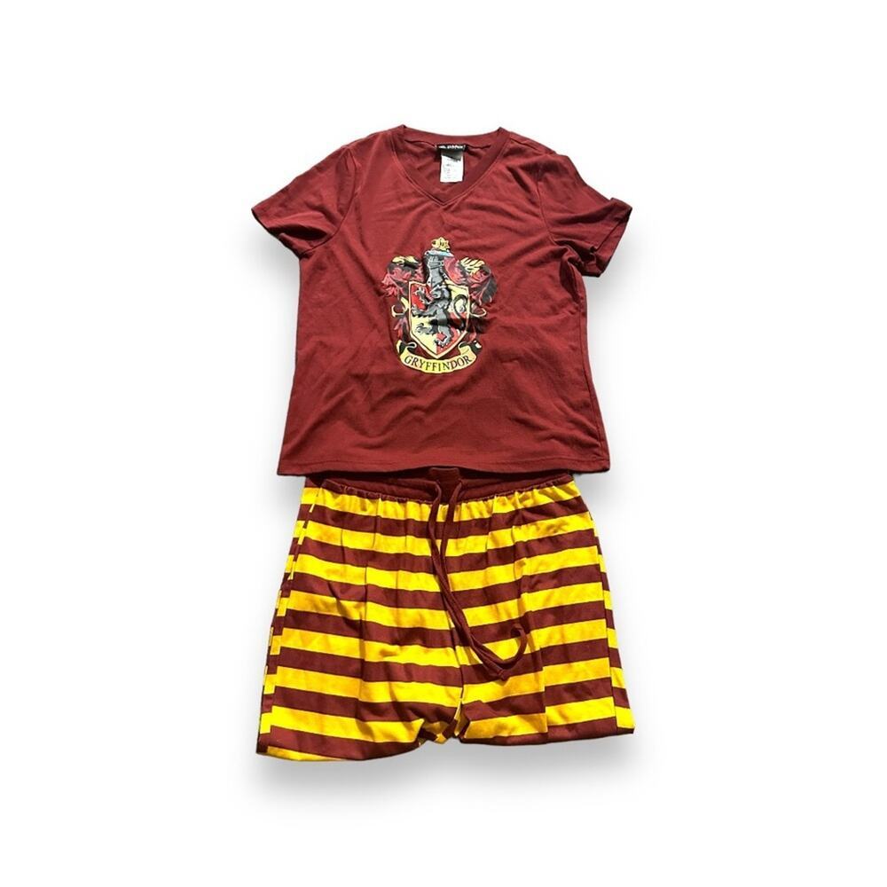 Harry Potter Wizarding World Gryffindor House Burgundy Pajama Set Size‎ M